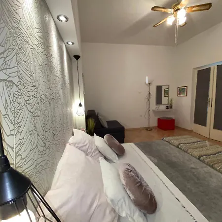 Sara Apartment