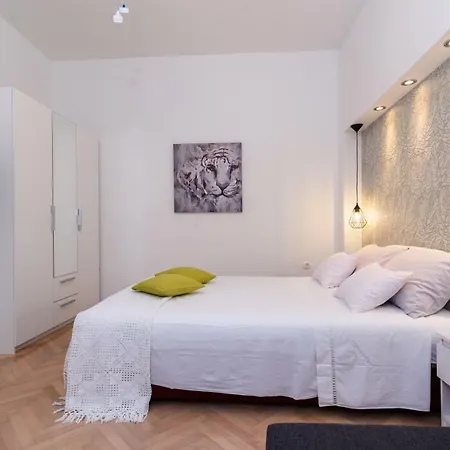 Sara Apartment